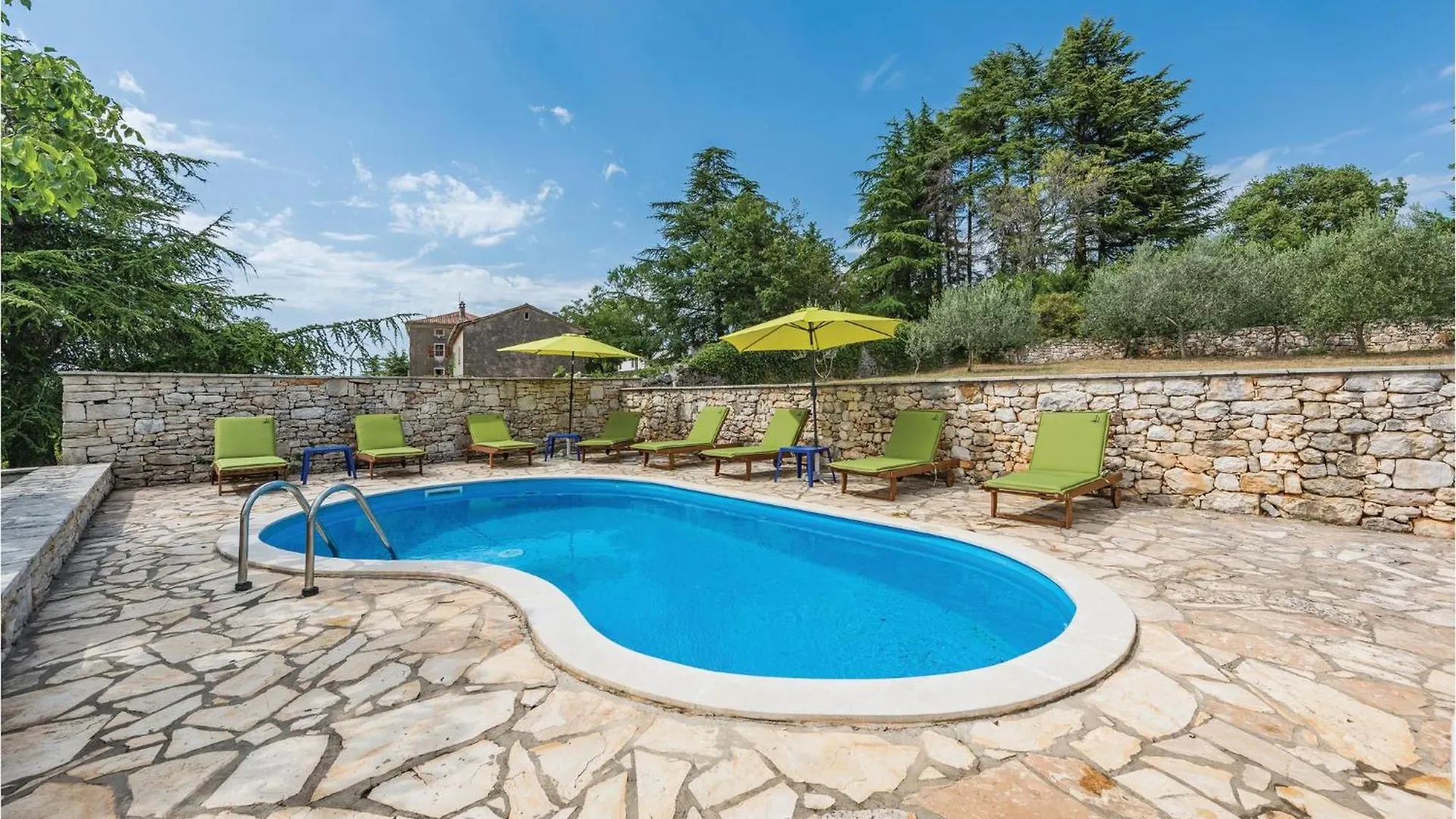 Beautiful Home In Markovac With Wifi